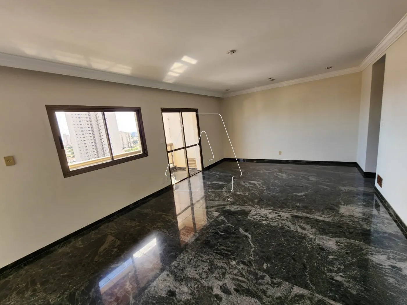 Alugar Apartamento / Padrão em Araçatuba R$ 2.000,00 - Foto 2
