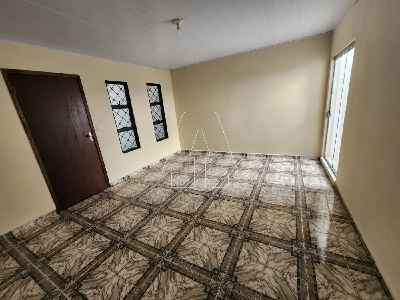 Alugar Casa / Residencial em Araçatuba R$ 1.100,00 - Foto 2