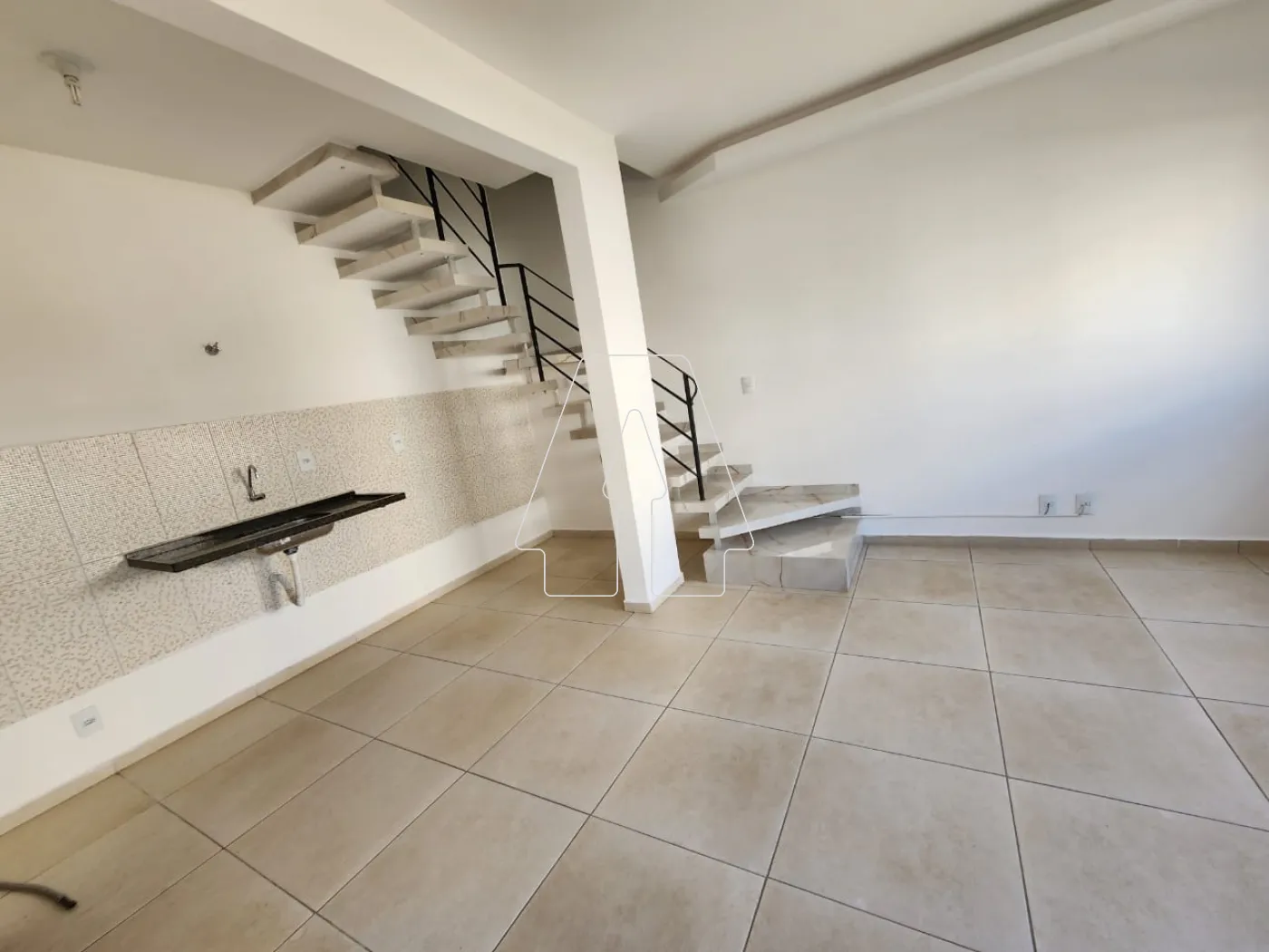 Alugar Casa / Condomínio em Araçatuba R$ 1.500,00 - Foto 2