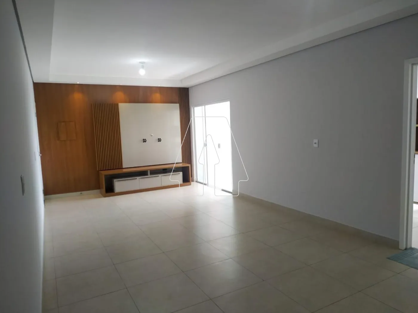 Alugar Apartamento / Padrão em Araçatuba R$ 3.200,00 - Foto 2