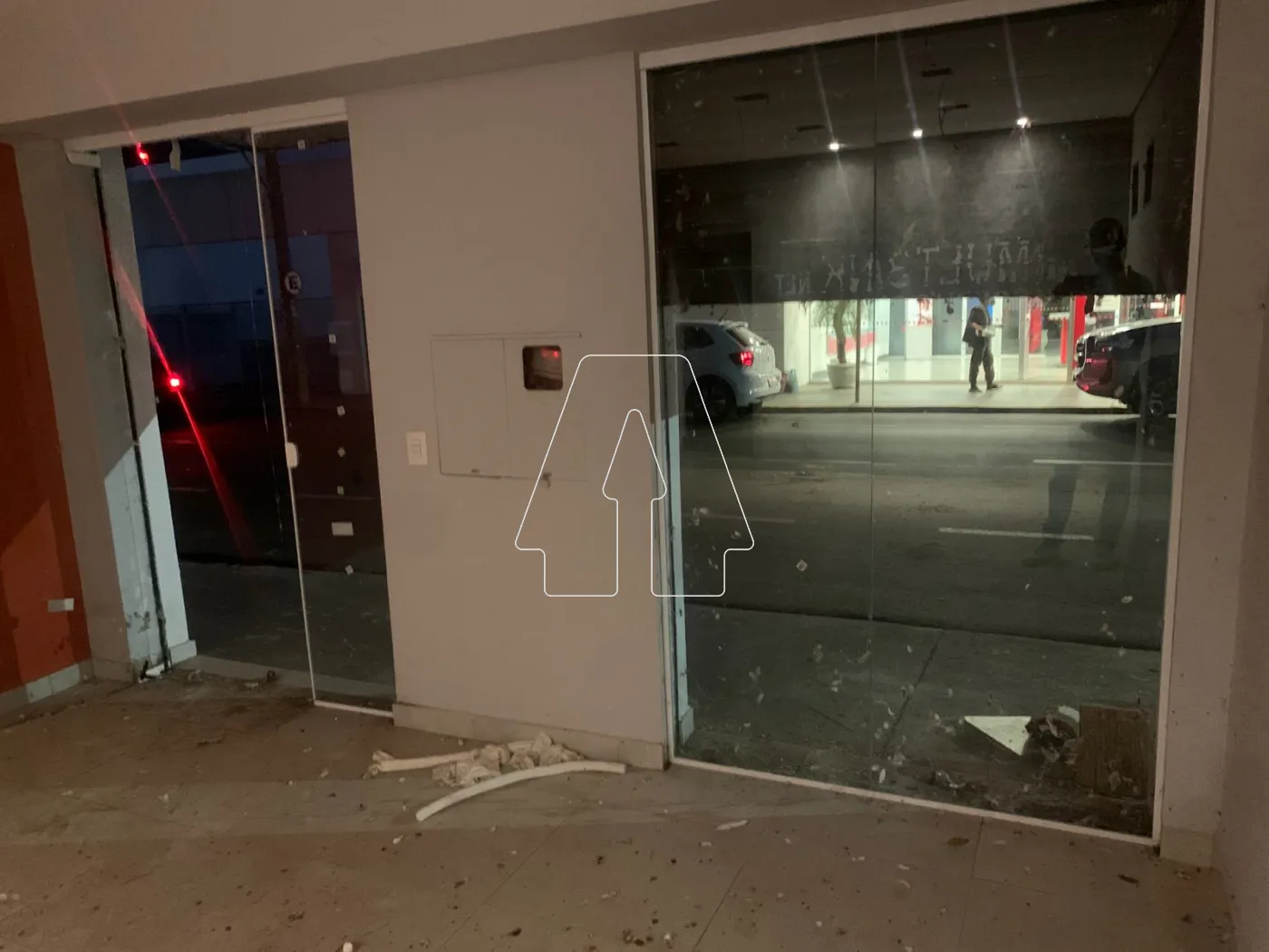 Alugar Comercial / Salão em Araçatuba R$ 1.650,00 - Foto 1