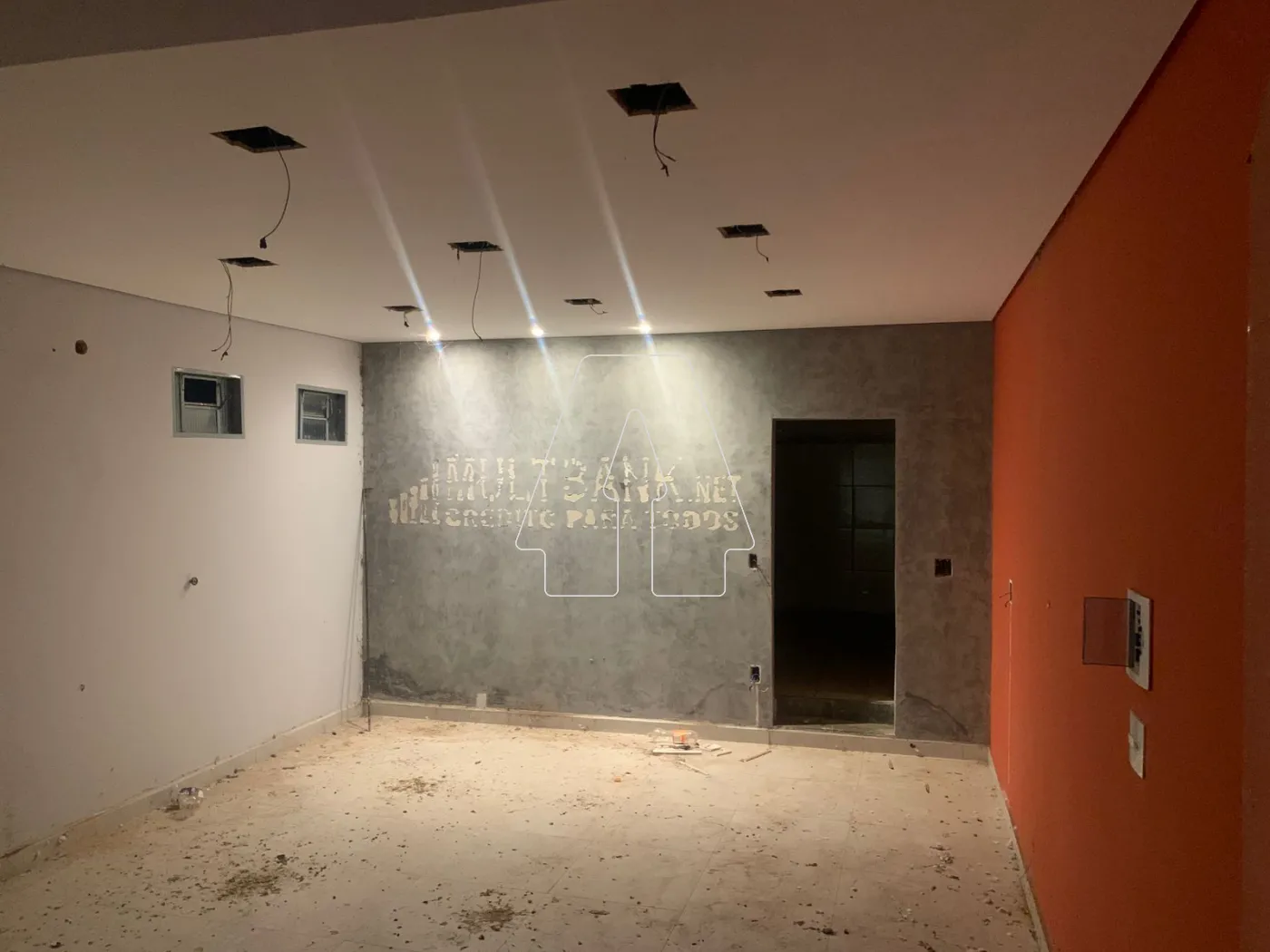 Alugar Comercial / Salão em Araçatuba R$ 1.650,00 - Foto 2