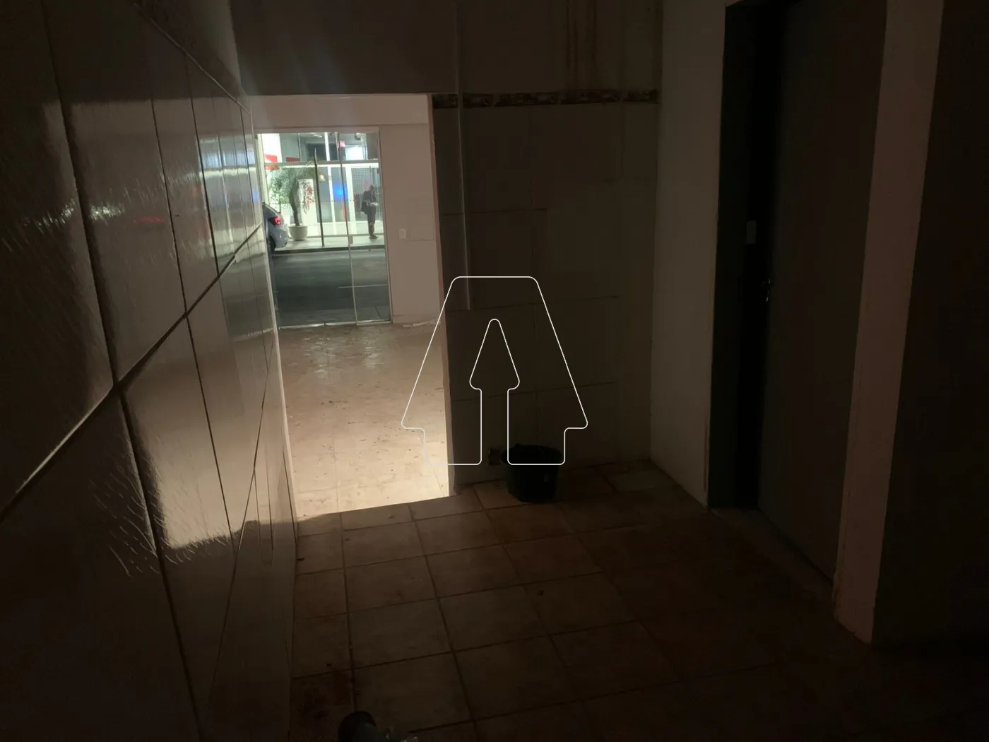 Alugar Comercial / Salão em Araçatuba R$ 1.650,00 - Foto 4