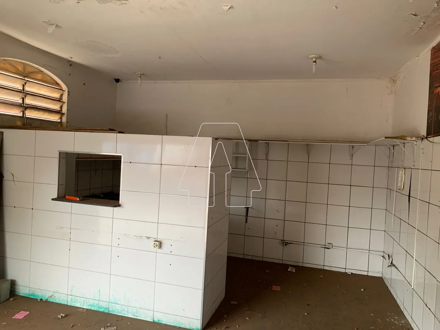 Alugar Comercial / Salão em Araçatuba R$ 2.200,00 - Foto 2