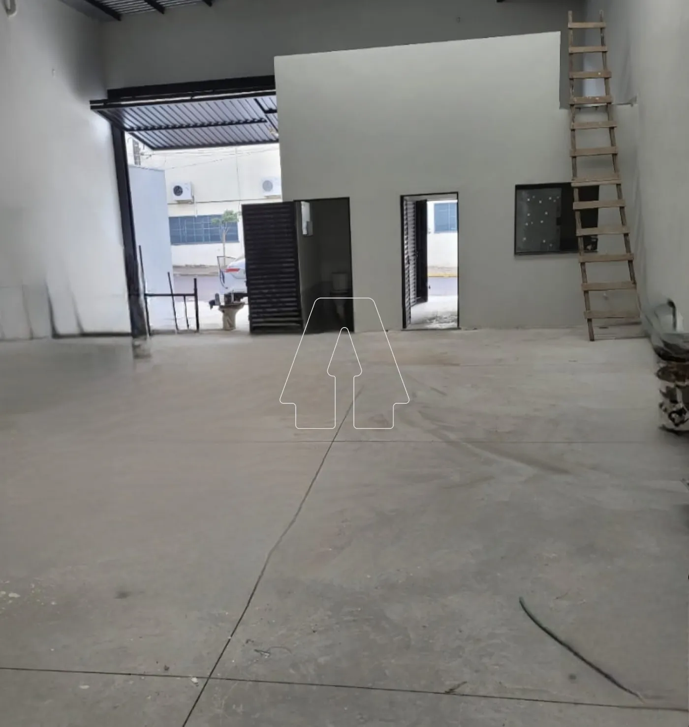 Alugar Comercial / Barracão em Araçatuba R$ 5.000,00 - Foto 1