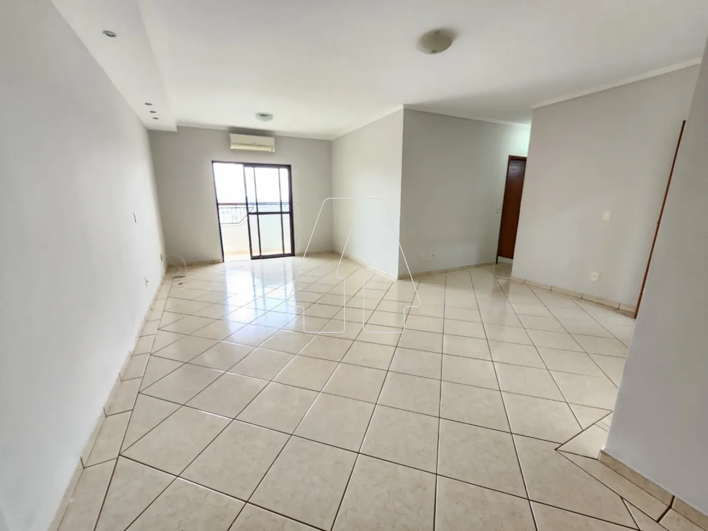 Alugar Apartamento / Padrão em Araçatuba R$ 2.700,00 - Foto 2