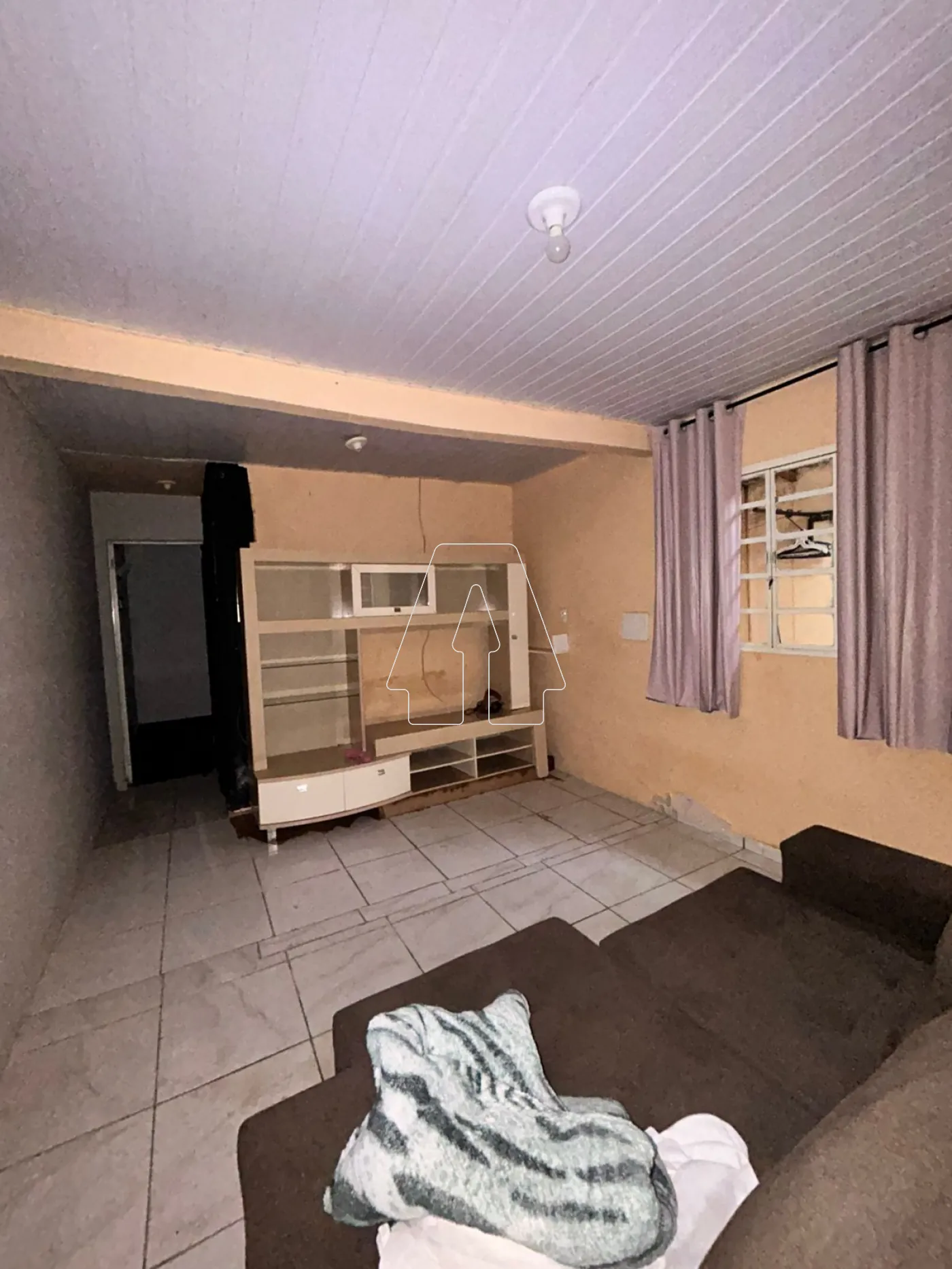 Alugar Casa / Residencial em Araçatuba R$ 1.050,00 - Foto 2