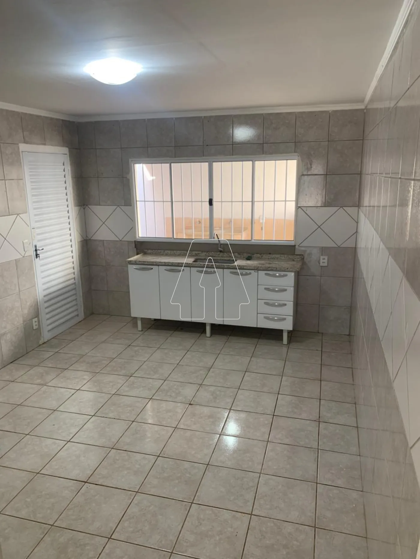 Comprar Casa / Residencial em Araçatuba R$ 360.000,00 - Foto 2