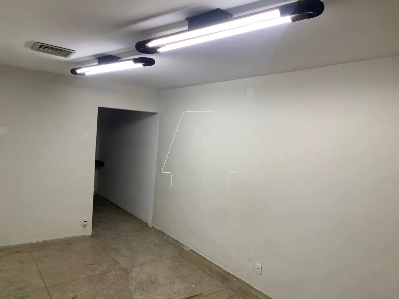 Alugar Comercial / Salão em Araçatuba R$ 10.000,00 - Foto 4