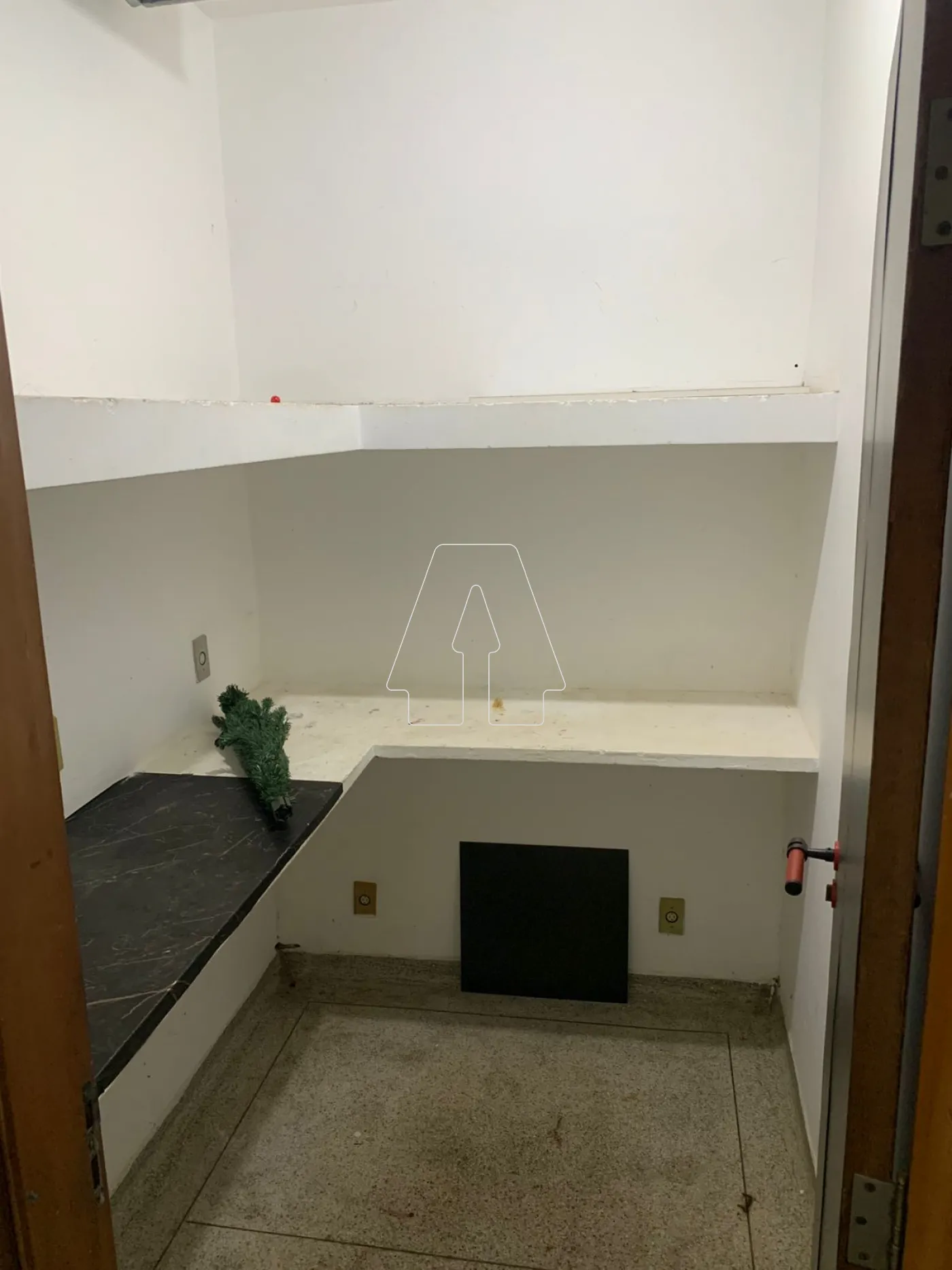 Alugar Comercial / Salão em Araçatuba R$ 10.000,00 - Foto 9