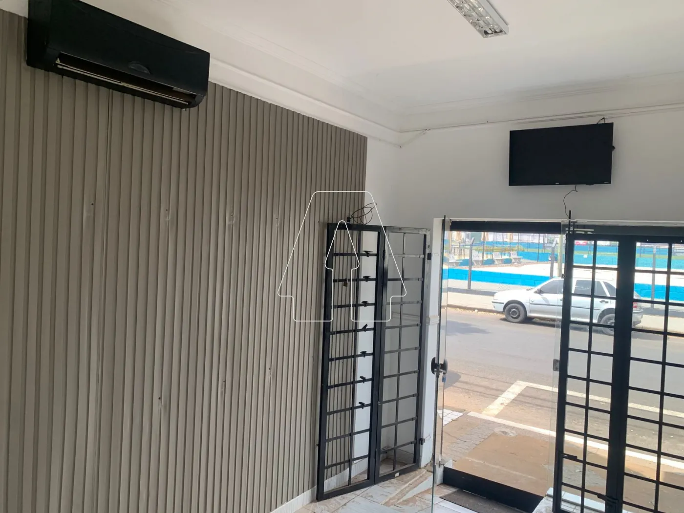 Alugar Comercial / Salão em Araçatuba R$ 1.000,00 - Foto 1