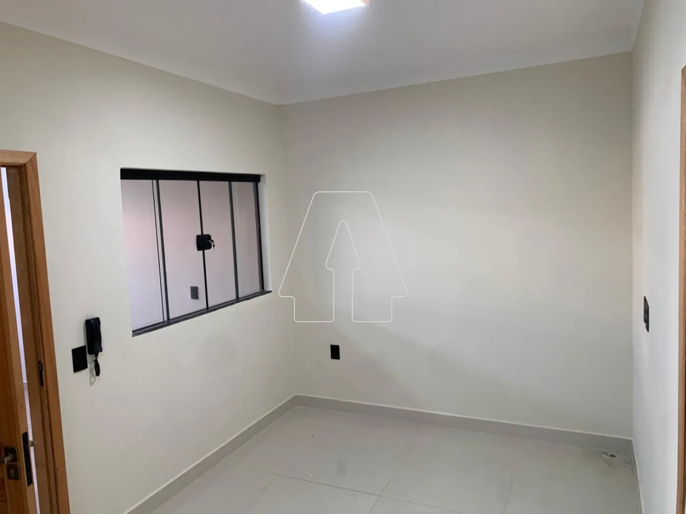 Alugar Casa / Residencial em Araçatuba R$ 1.700,00 - Foto 2