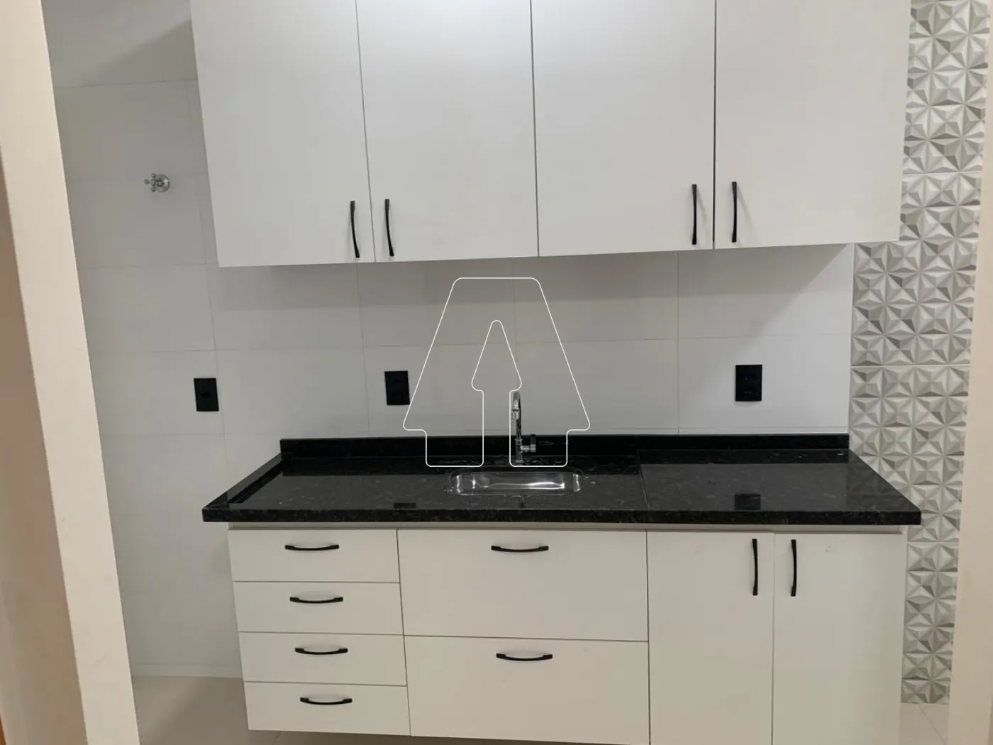Alugar Casa / Residencial em Araçatuba R$ 1.700,00 - Foto 4