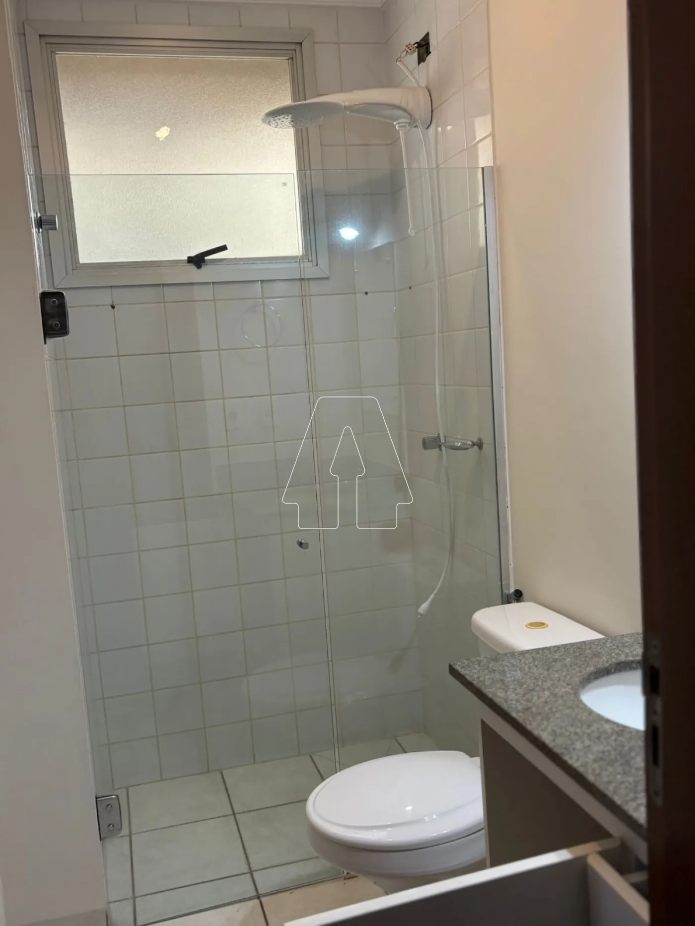 Alugar Apartamento / Padrão em Araçatuba R$ 1.400,00 - Foto 5