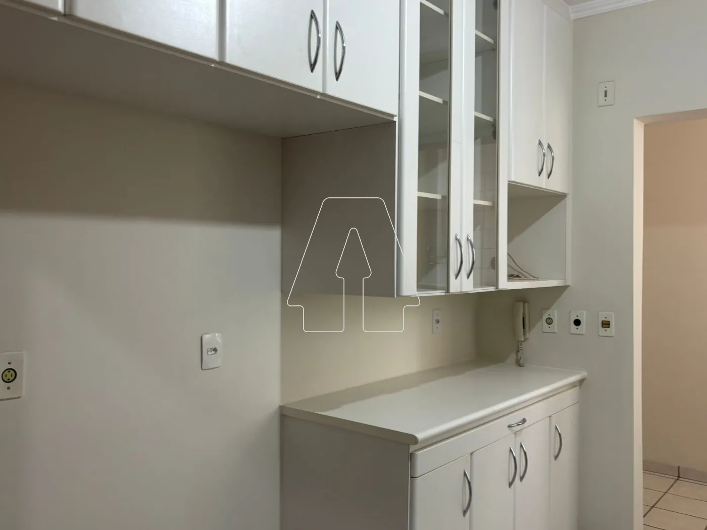 Alugar Apartamento / Padrão em Araçatuba R$ 1.400,00 - Foto 1