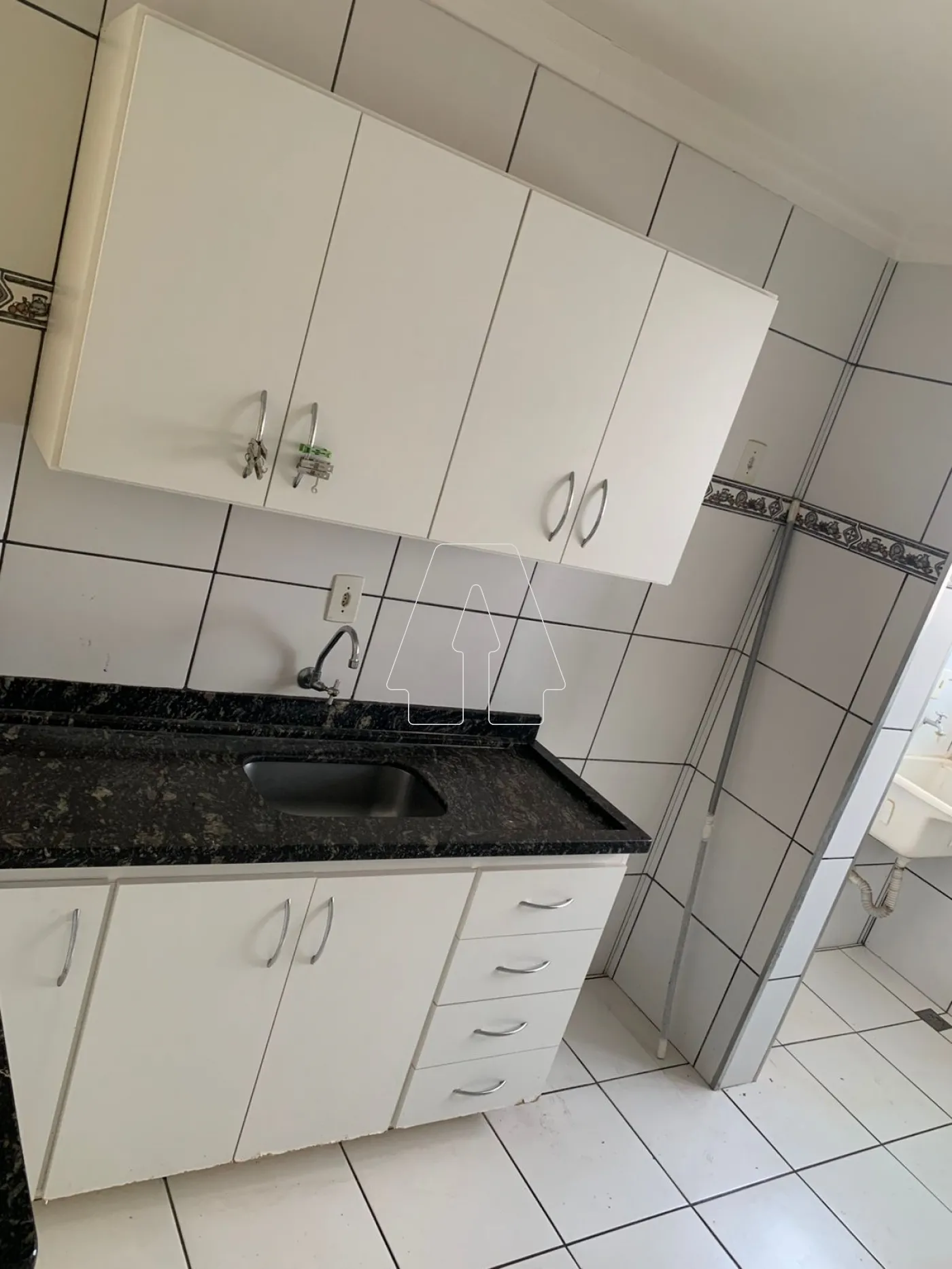 Alugar Apartamento / Padrão em Araçatuba R$ 950,00 - Foto 2