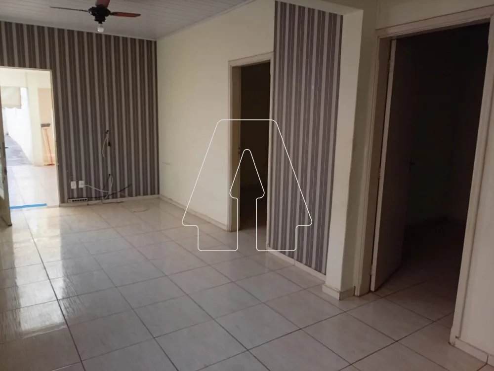 Comprar Casa / Residencial em Araçatuba R$ 200.000,00 - Foto 2