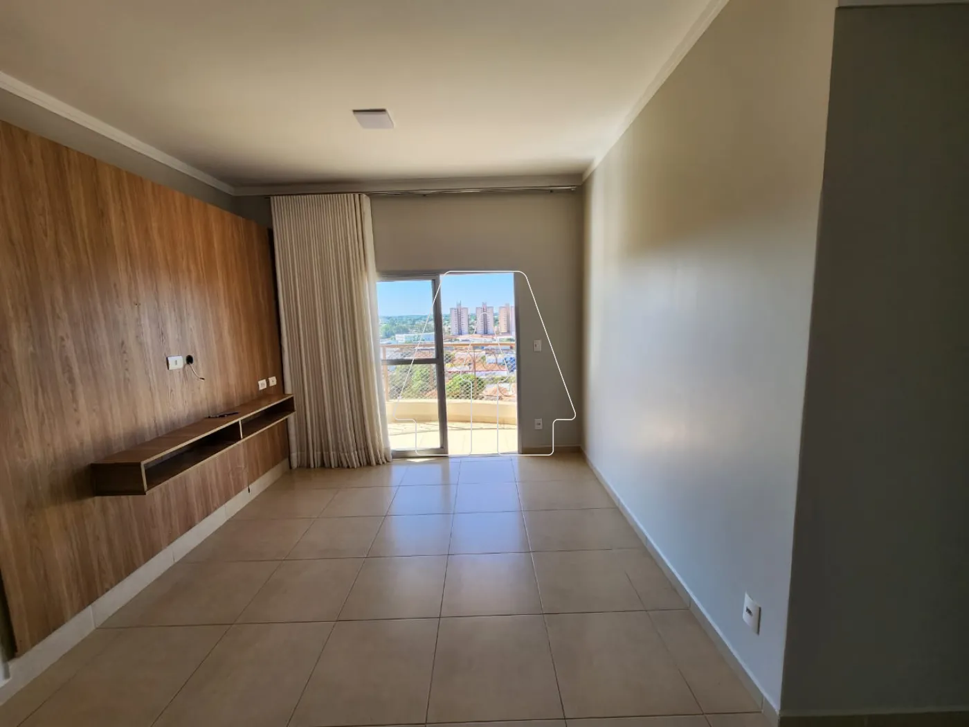 Alugar Apartamento / Padrão em Araçatuba R$ 2.400,00 - Foto 2