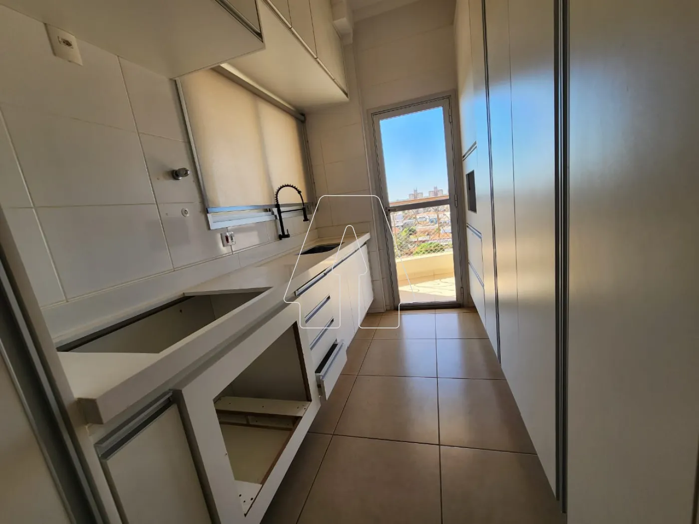 Alugar Apartamento / Padrão em Araçatuba R$ 2.400,00 - Foto 11