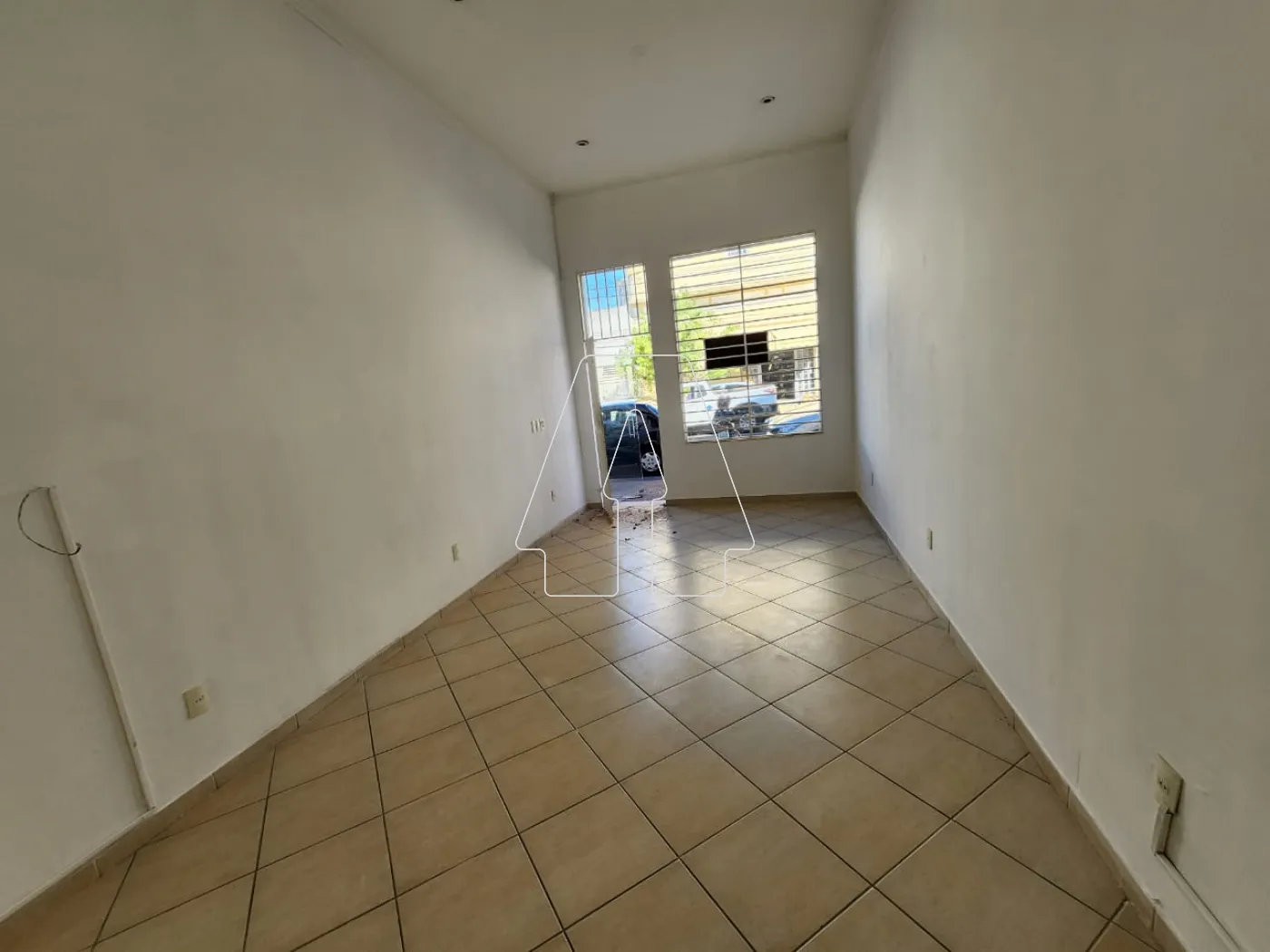 Alugar Comercial / Salão em Araçatuba R$ 1.400,00 - Foto 1