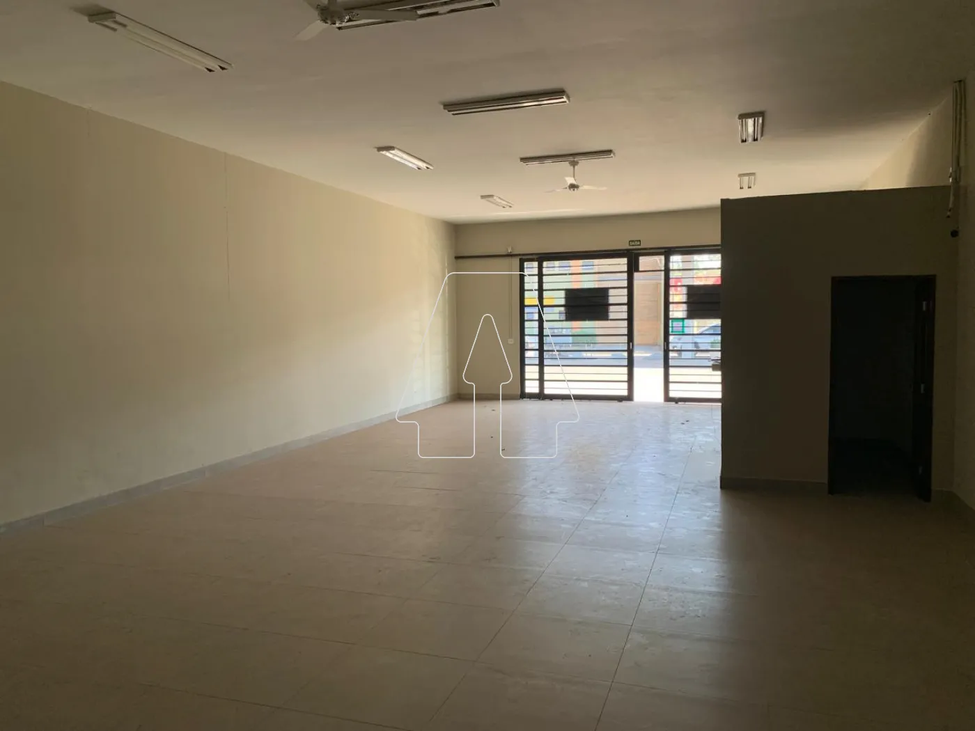 Alugar Comercial / Salão em Araçatuba R$ 11.800,00 - Foto 3