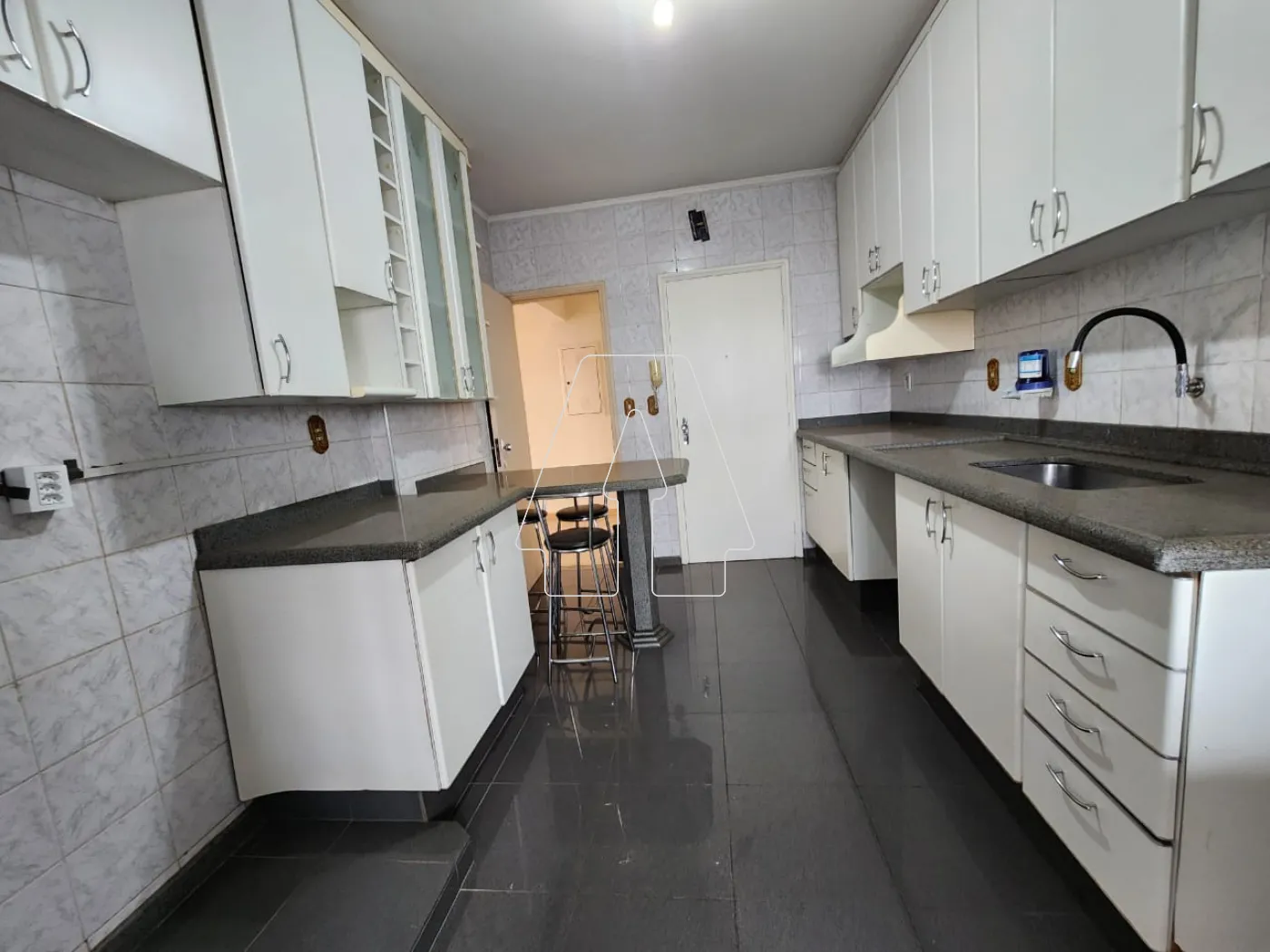 Alugar Apartamento / Padrão em Araçatuba R$ 1.450,00 - Foto 4