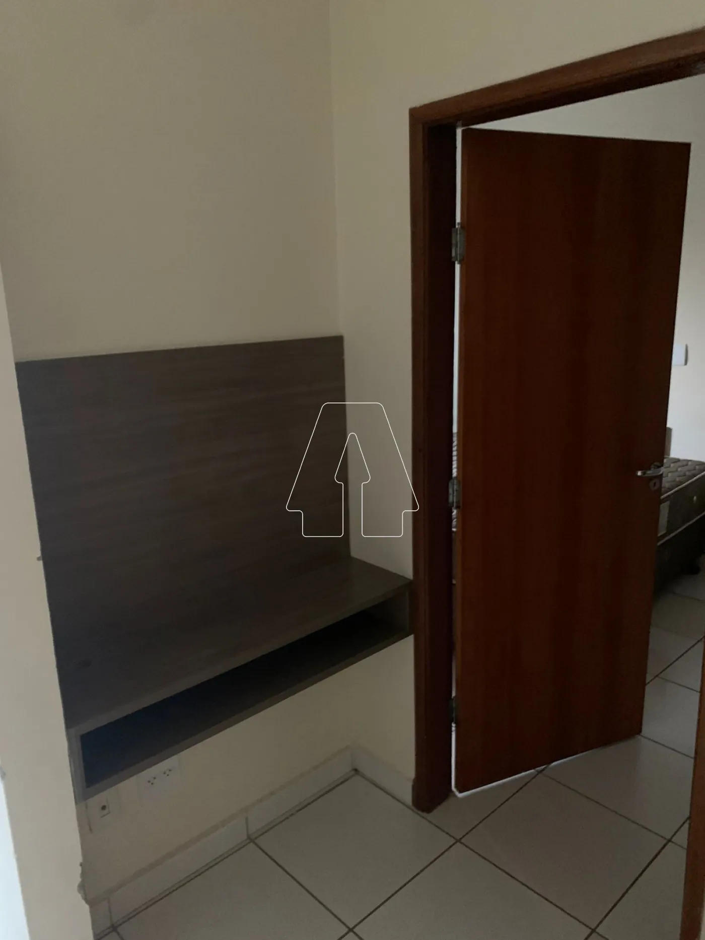 Alugar Apartamento / Kitchnet em Araçatuba R$ 1.300,00 - Foto 2