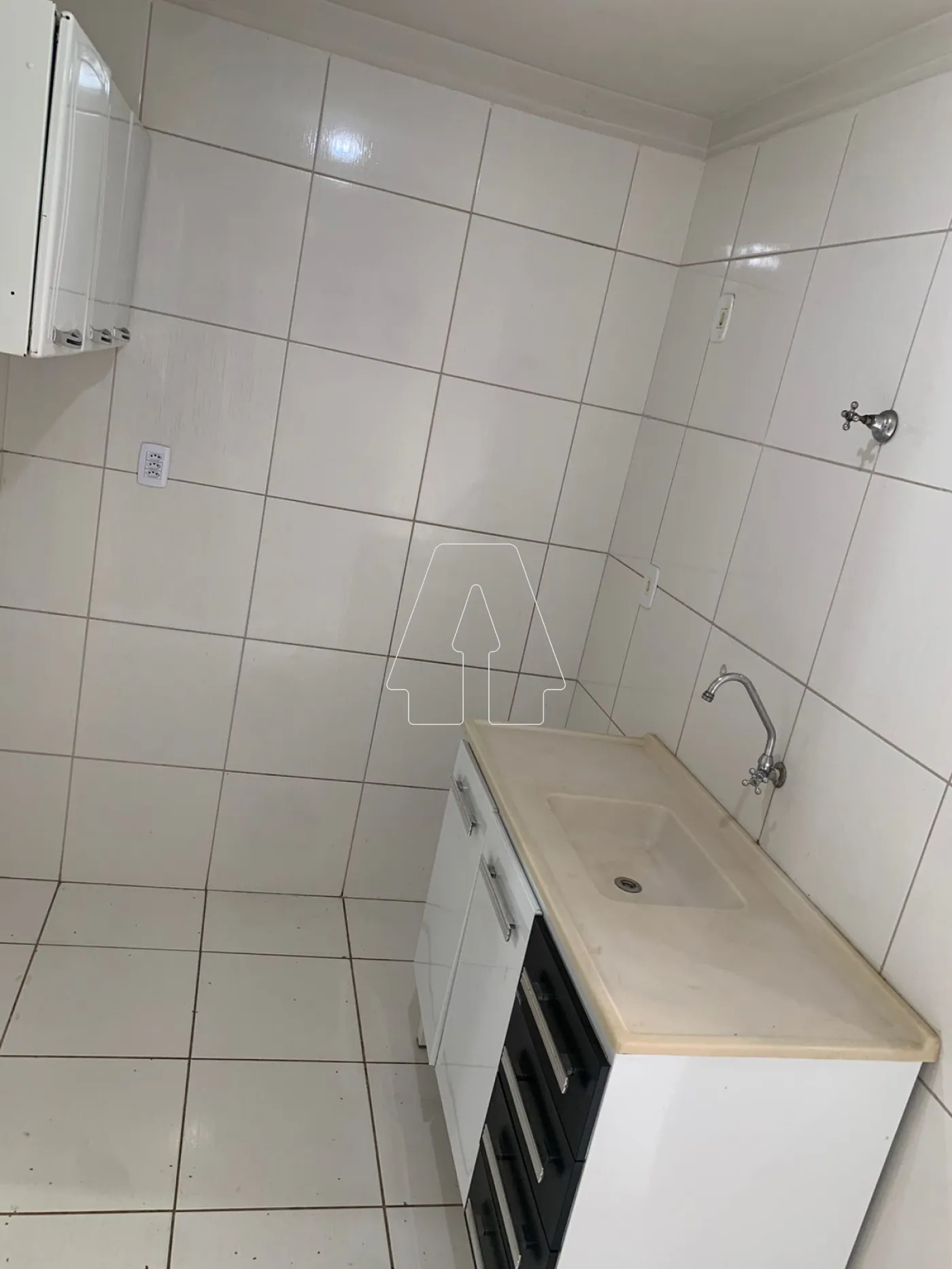 Alugar Apartamento / Padrão em Araçatuba R$ 950,00 - Foto 4