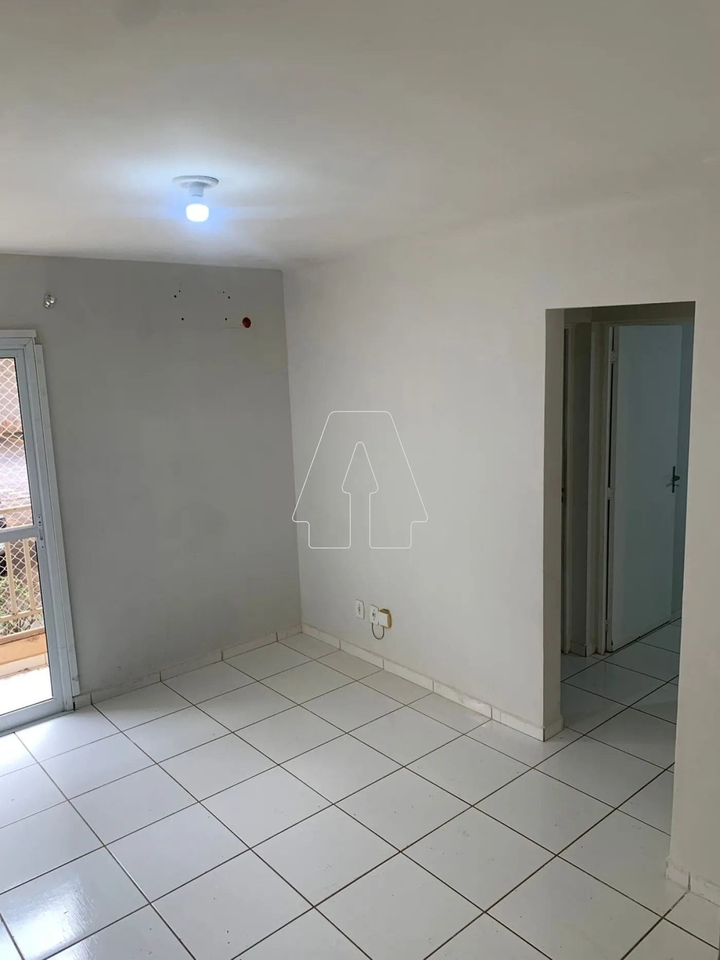 Alugar Apartamento / Padrão em Araçatuba R$ 950,00 - Foto 2