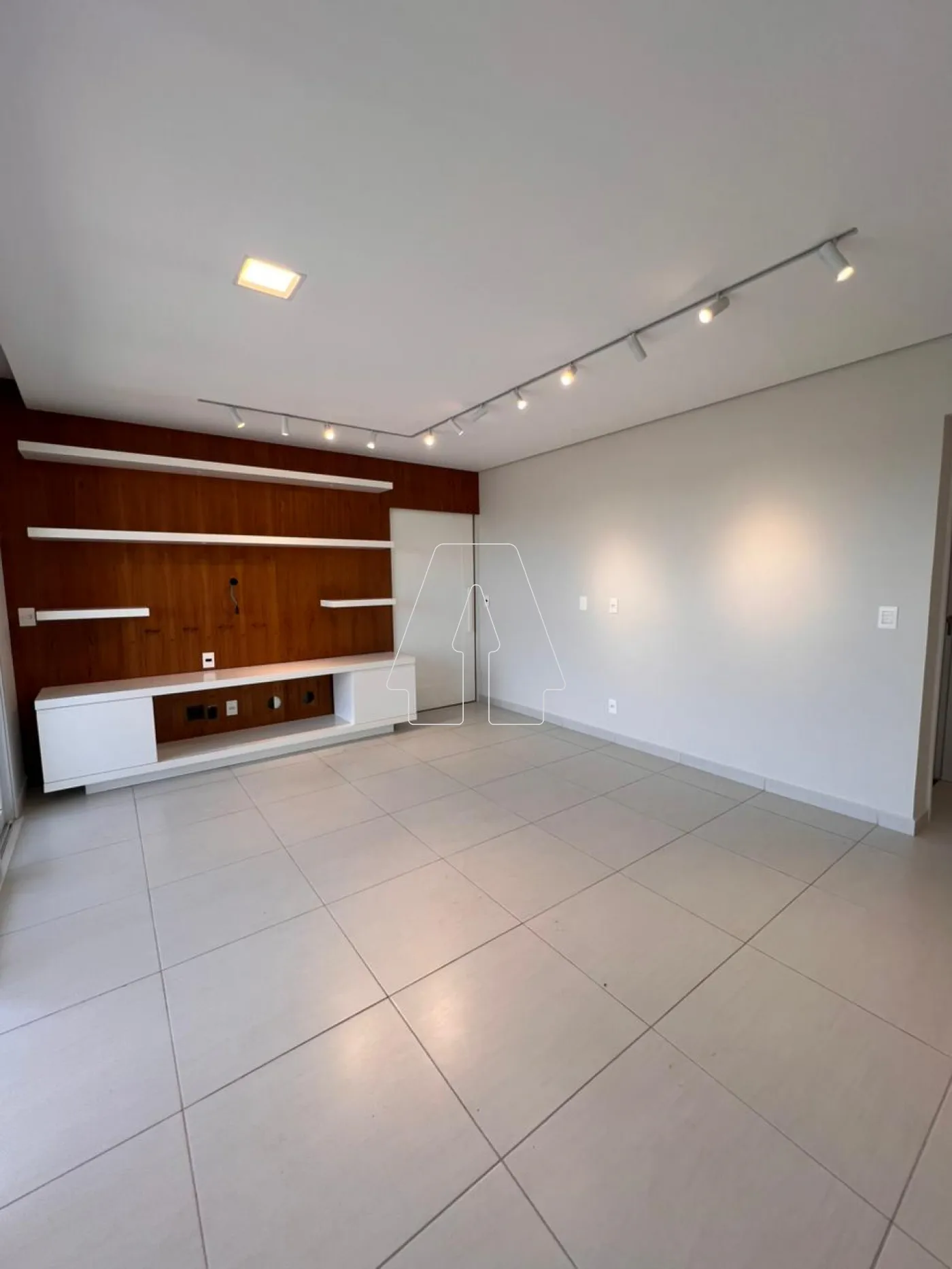 Alugar Apartamento / Padrão em Araçatuba R$ 3.640,00 - Foto 4