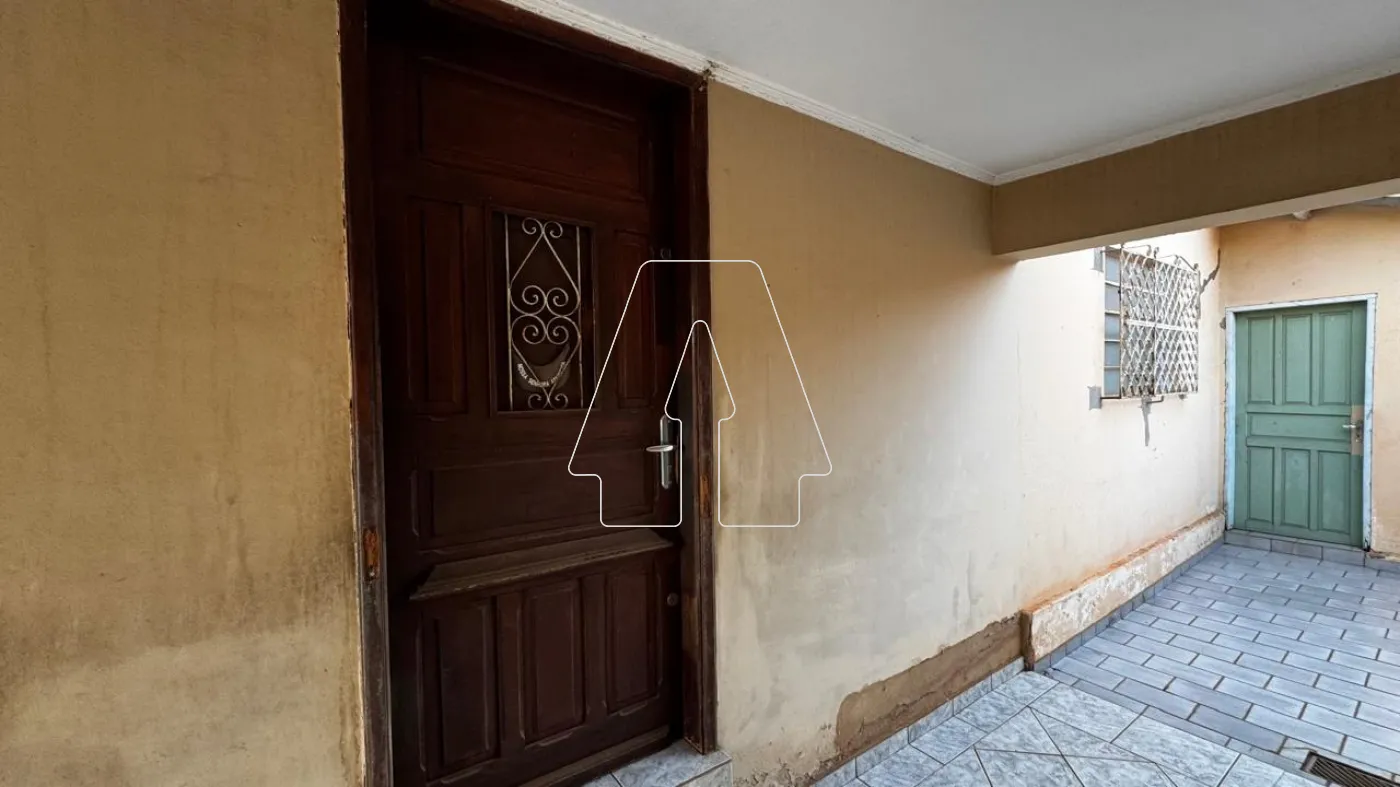 Comprar Casa / Residencial em Araçatuba R$ 200.000,00 - Foto 2