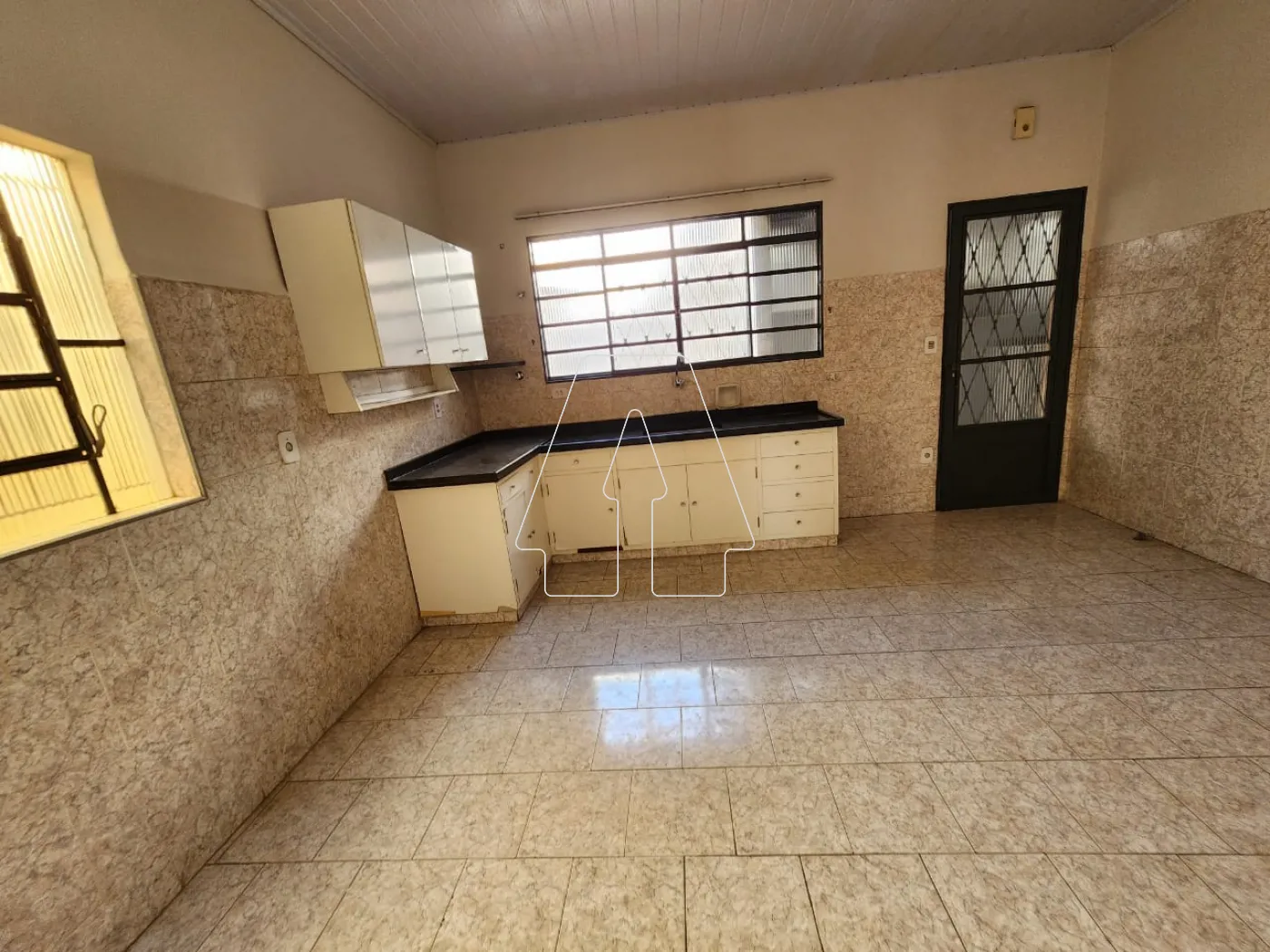 Alugar Casa / Residencial em Araçatuba R$ 1.200,00 - Foto 3