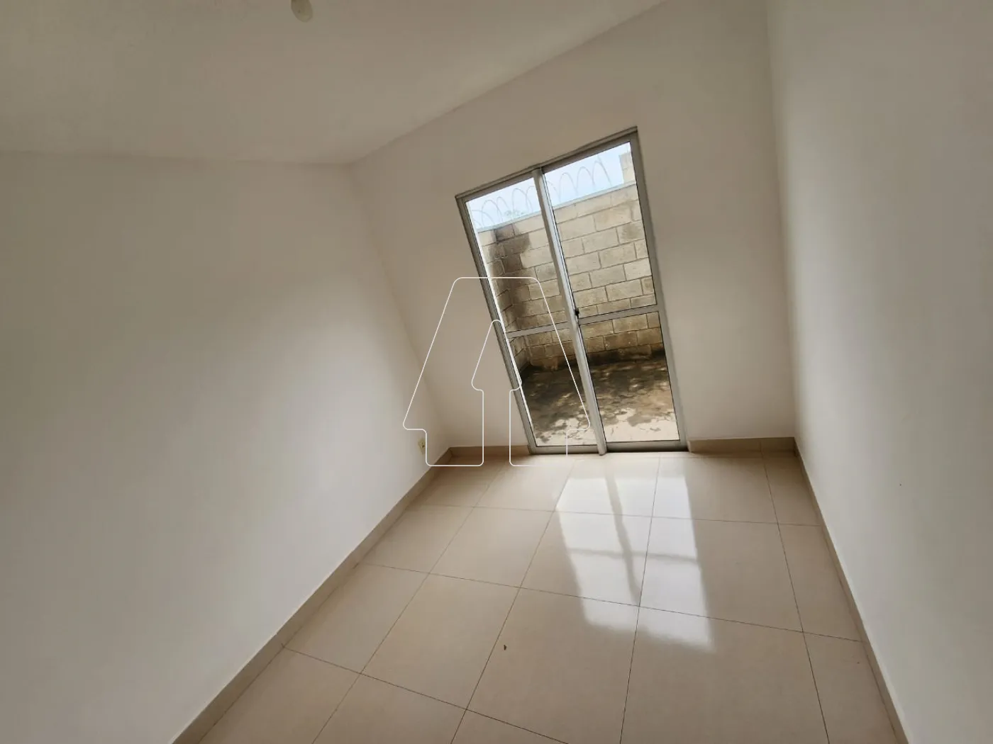 Alugar Apartamento / Padrão em Araçatuba R$ 1.200,00 - Foto 2