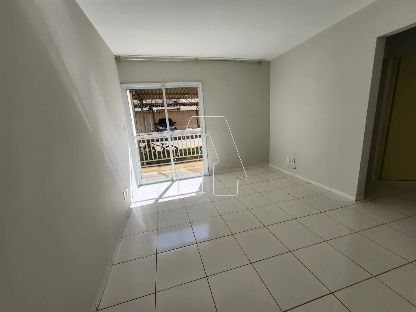 Alugar Apartamento / Padrão em Araçatuba R$ 600,00 - Foto 1