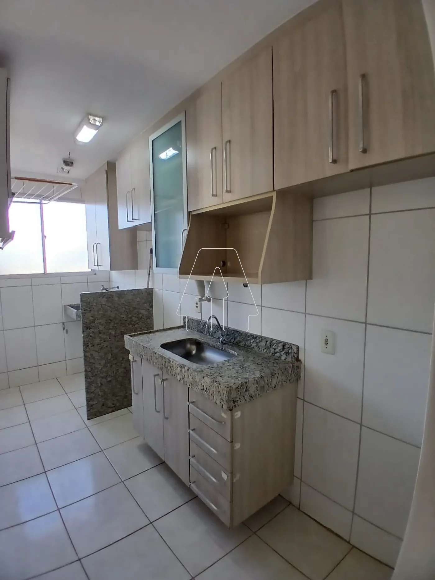 Alugar Apartamento / Padrão em Araçatuba R$ 1.085,00 - Foto 2