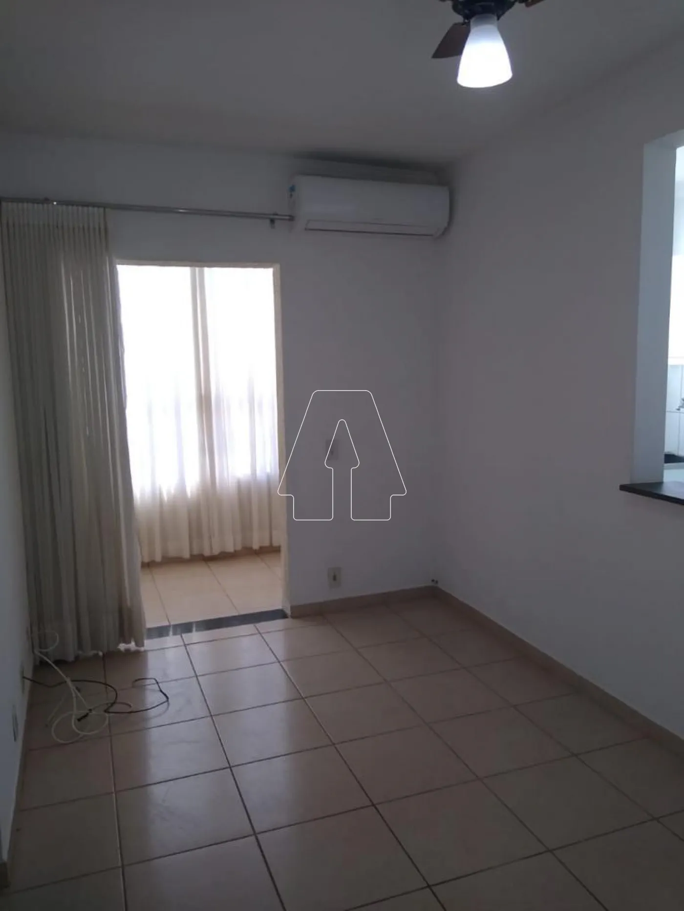Alugar Apartamento / Padrão em Araçatuba R$ 950,00 - Foto 1