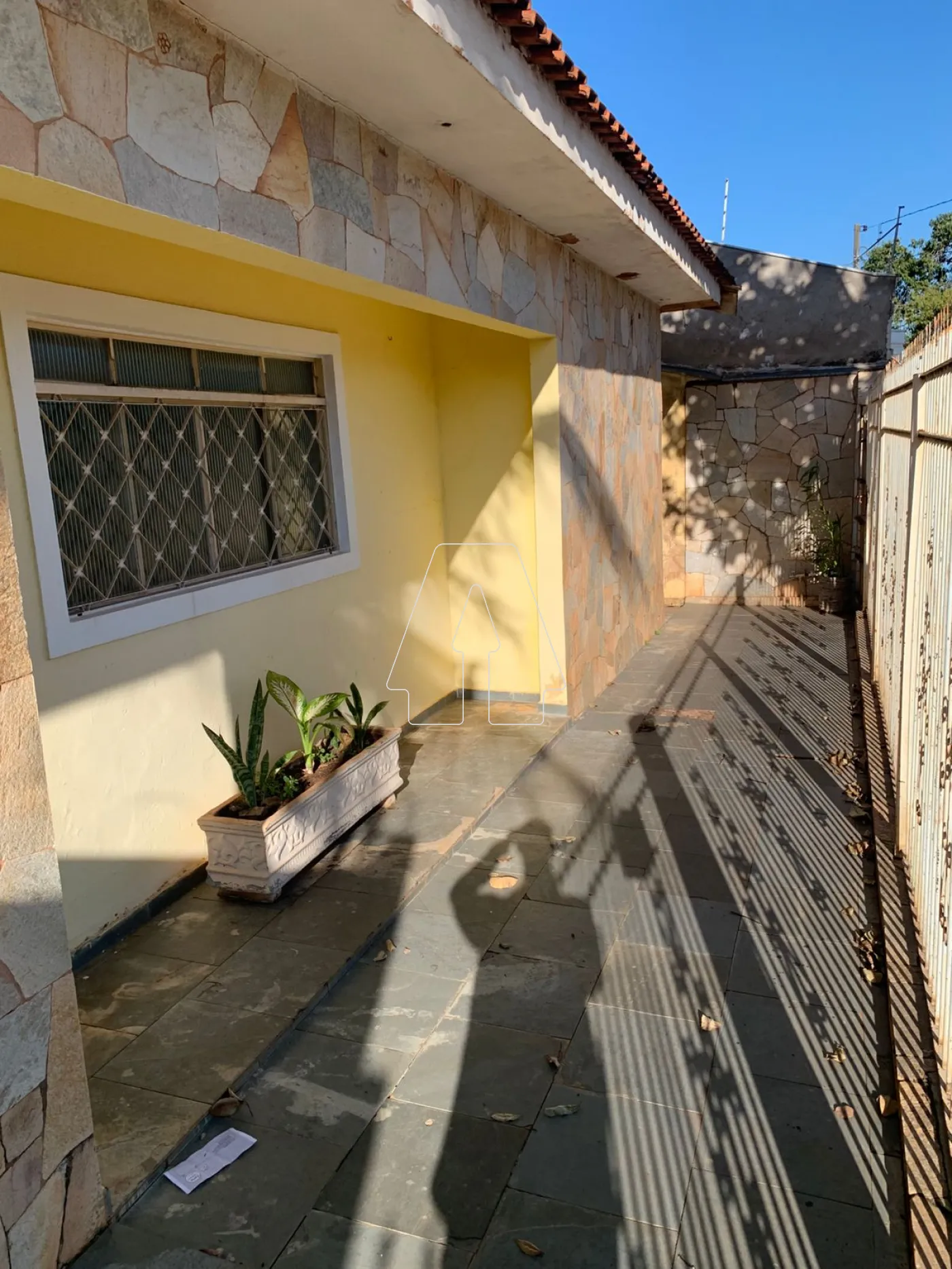 Alugar Casa / Residencial em Araçatuba R$ 1.600,00 - Foto 2