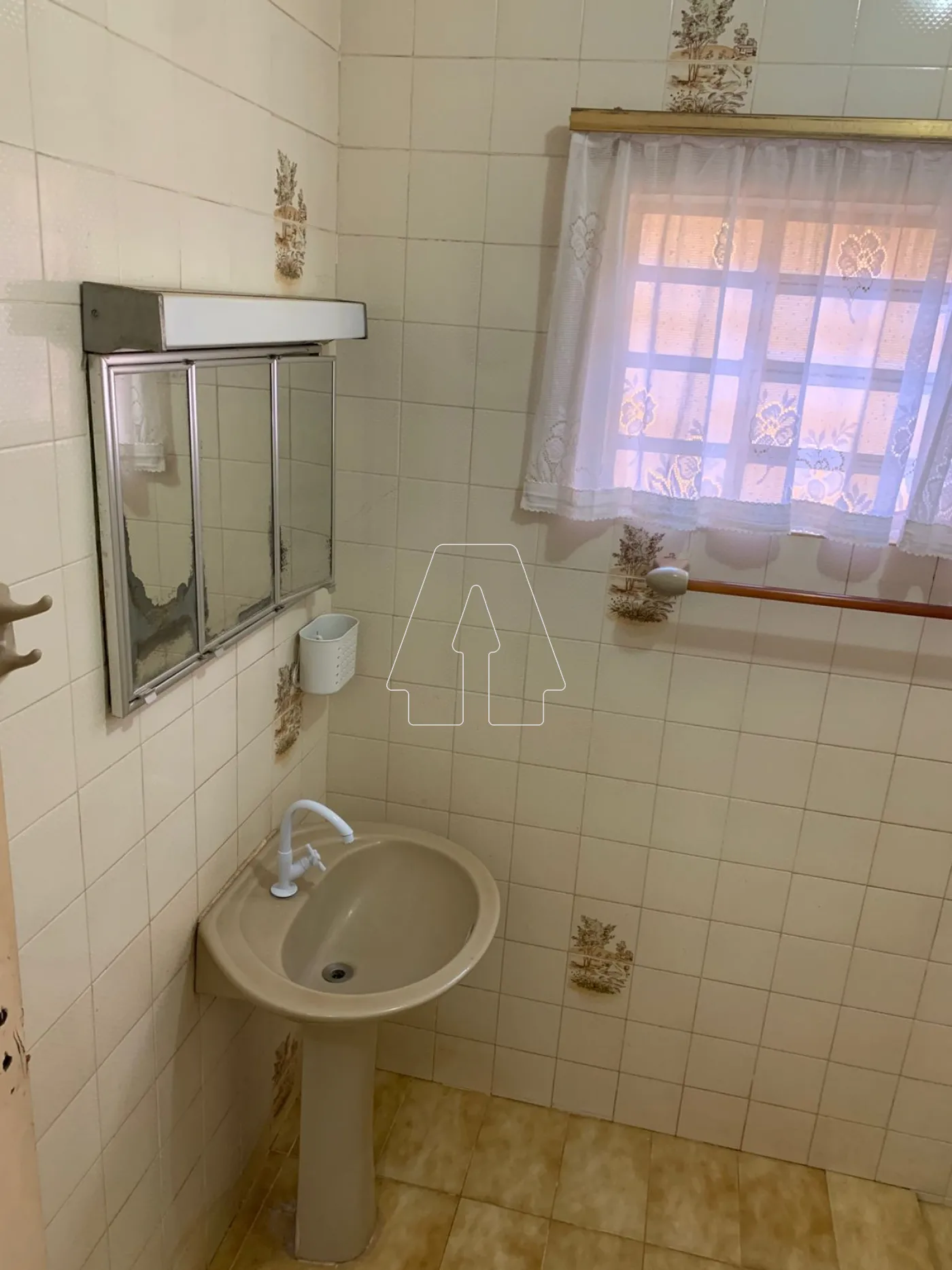 Alugar Casa / Residencial em Araçatuba R$ 1.600,00 - Foto 8