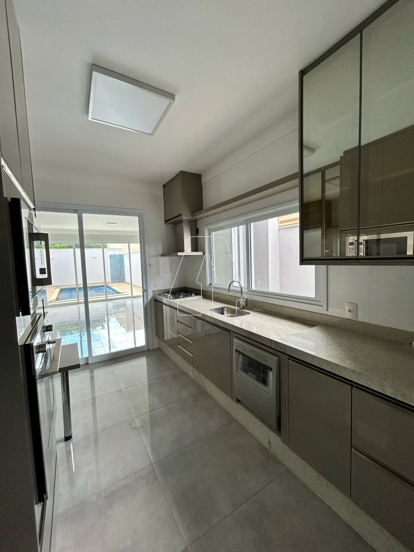 Alugar Casa / Condomínio em Araçatuba R$ 9.000,00 - Foto 5