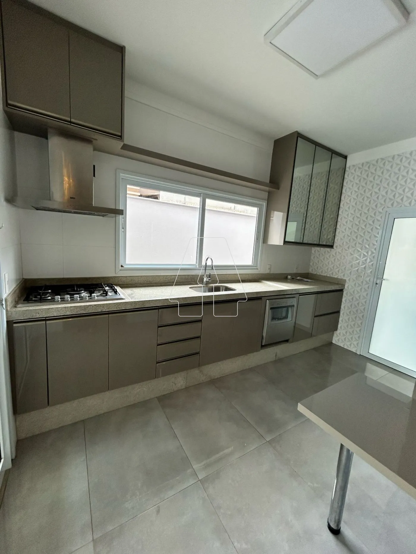 Alugar Casa / Condomínio em Araçatuba R$ 9.000,00 - Foto 6