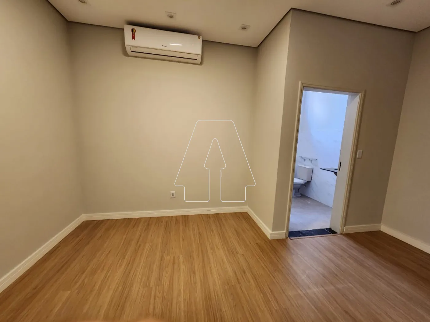 Alugar Comercial / Sala em Araçatuba R$ 1.600,00 - Foto 6