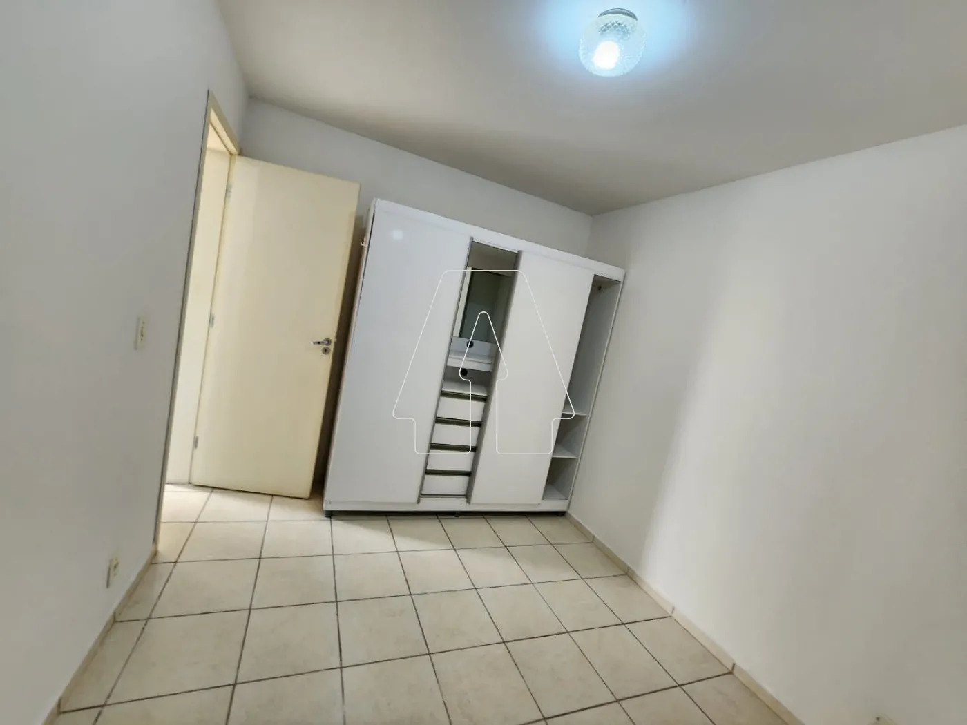 Alugar Apartamento / Padrão em Araçatuba R$ 800,00 - Foto 2