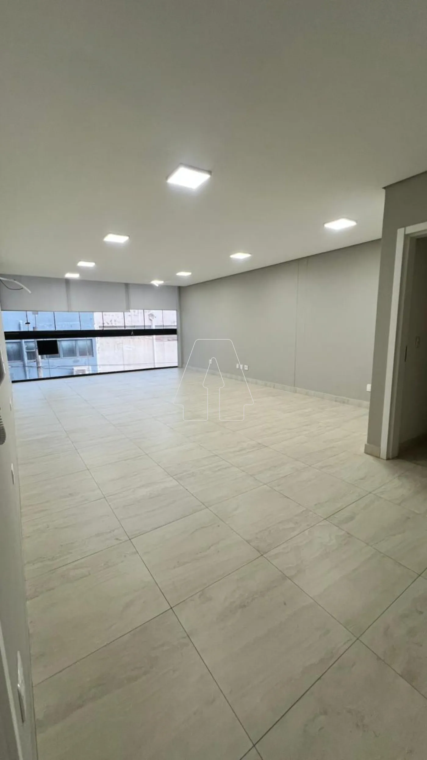 Alugar Comercial / Sala em Araçatuba R$ 1.800,00 - Foto 2