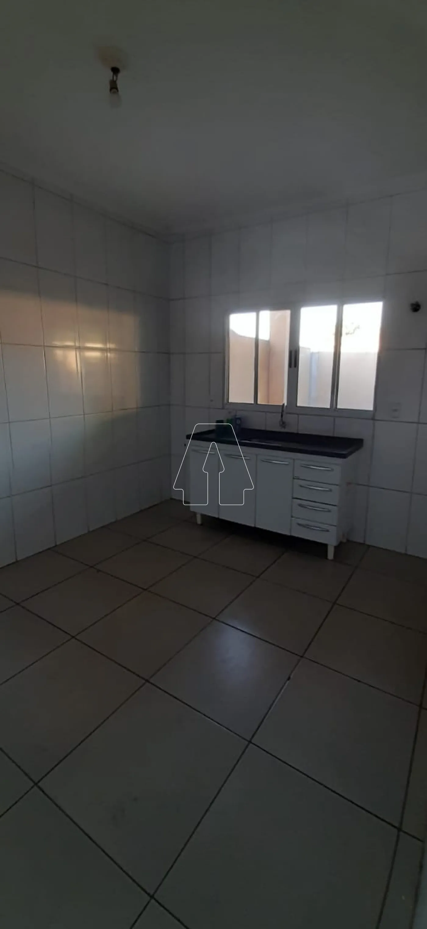 Alugar Casa / Residencial em Araçatuba R$ 1.000,00 - Foto 3