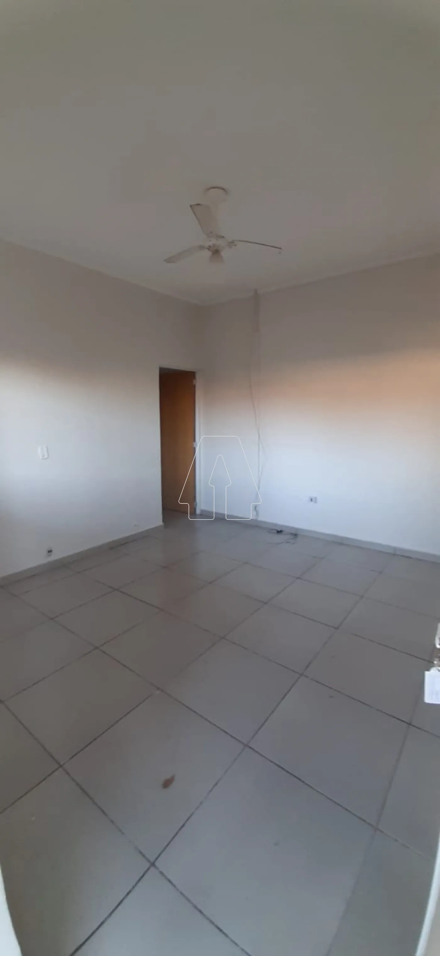 Alugar Casa / Residencial em Araçatuba R$ 1.000,00 - Foto 2