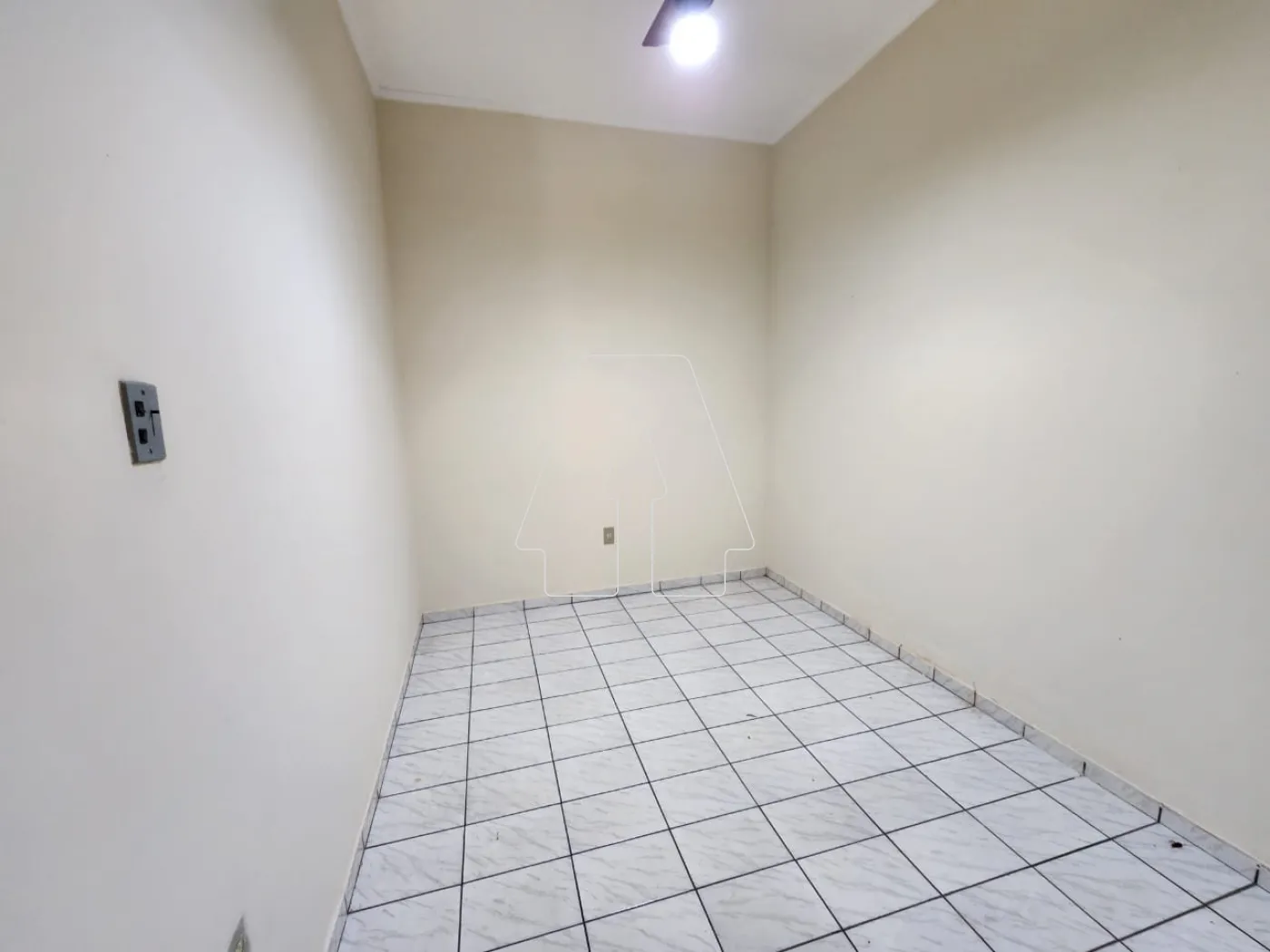 Alugar Comercial / Casa em Araçatuba R$ 1.800,00 - Foto 8
