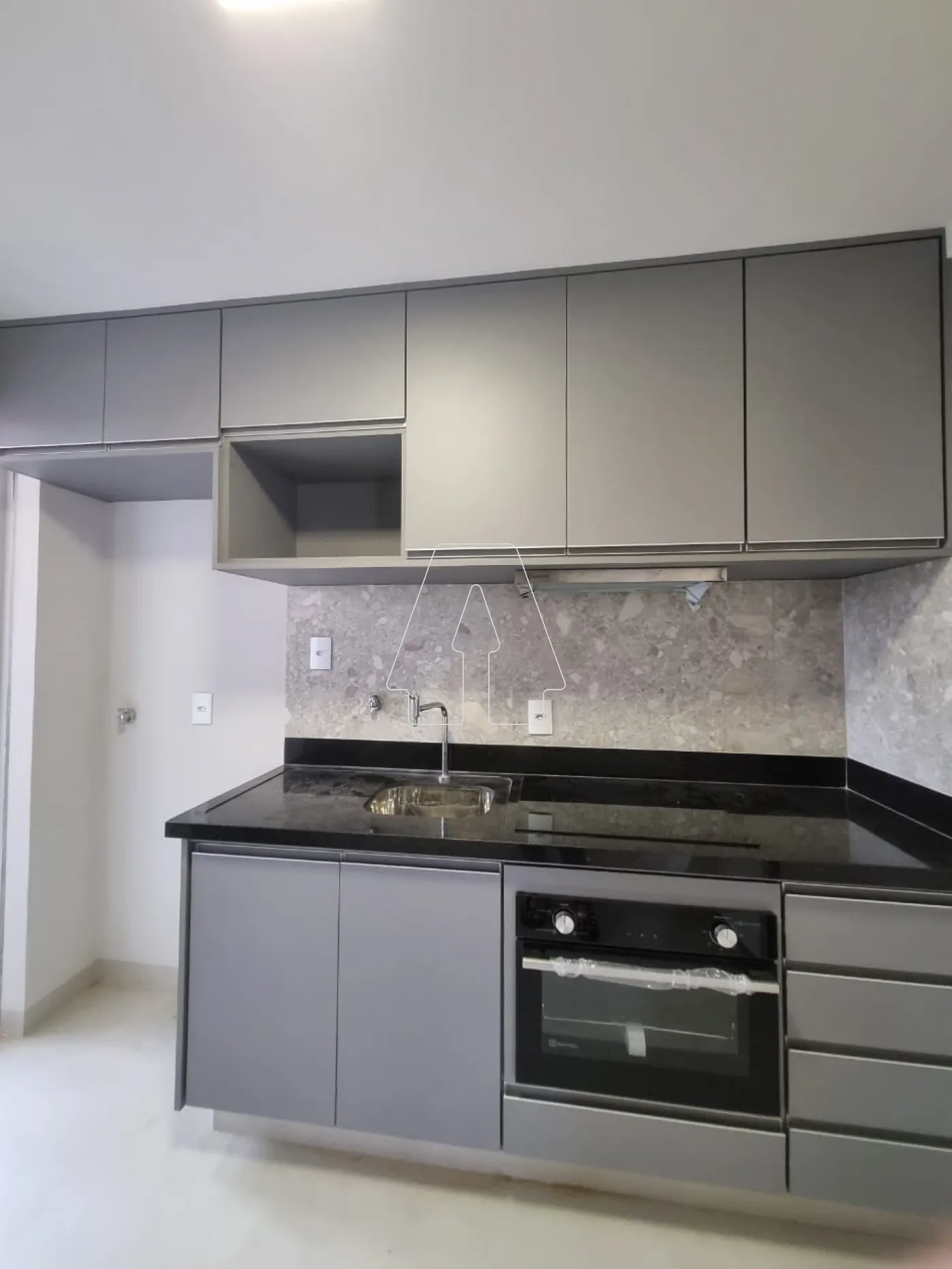 Alugar Apartamento / Padrão em Araçatuba R$ 1.500,00 - Foto 2