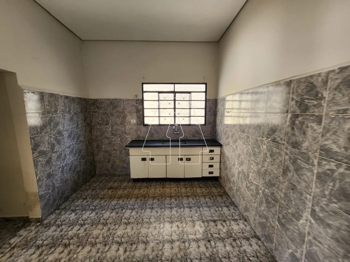 Alugar Casa / Residencial em Araçatuba R$ 1.500,00 - Foto 4