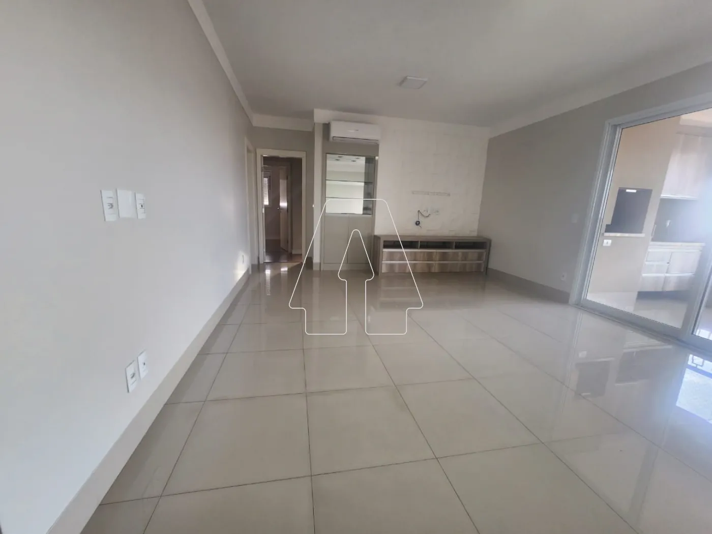 Alugar Apartamento / Padrão em Araçatuba R$ 4.300,00 - Foto 2