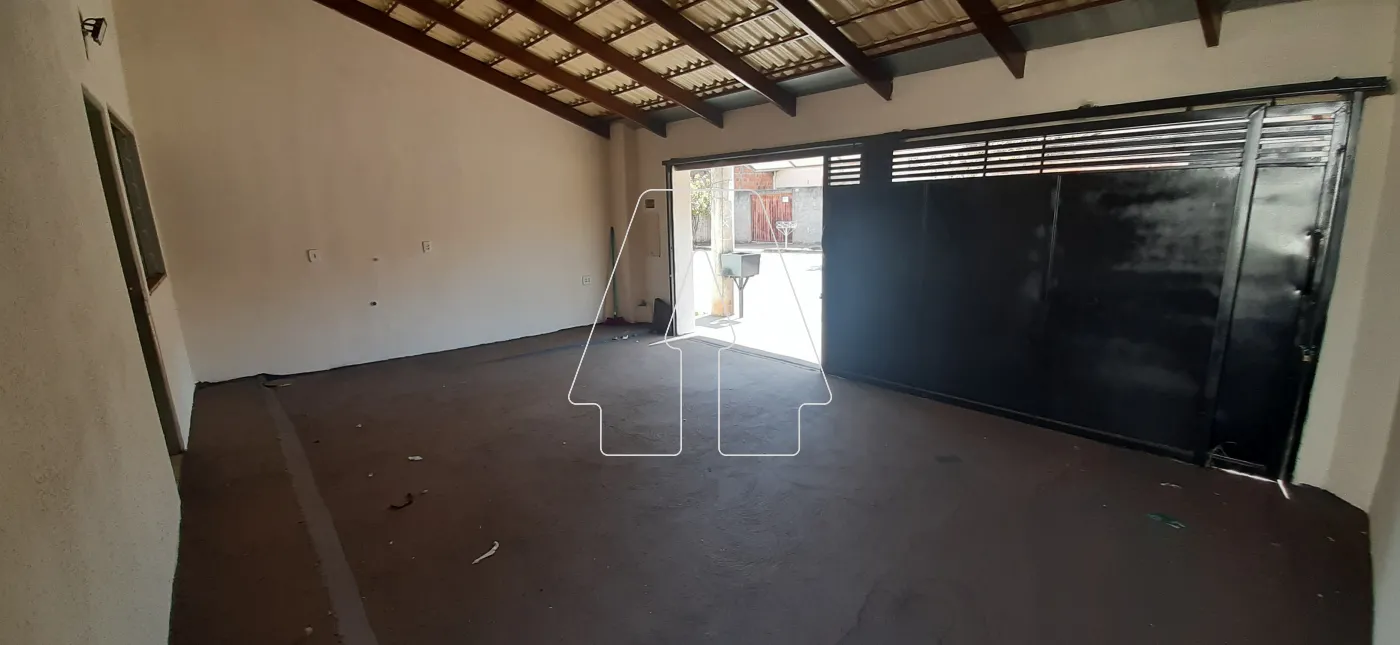 Alugar Casa / Residencial em Araçatuba R$ 800,00 - Foto 2